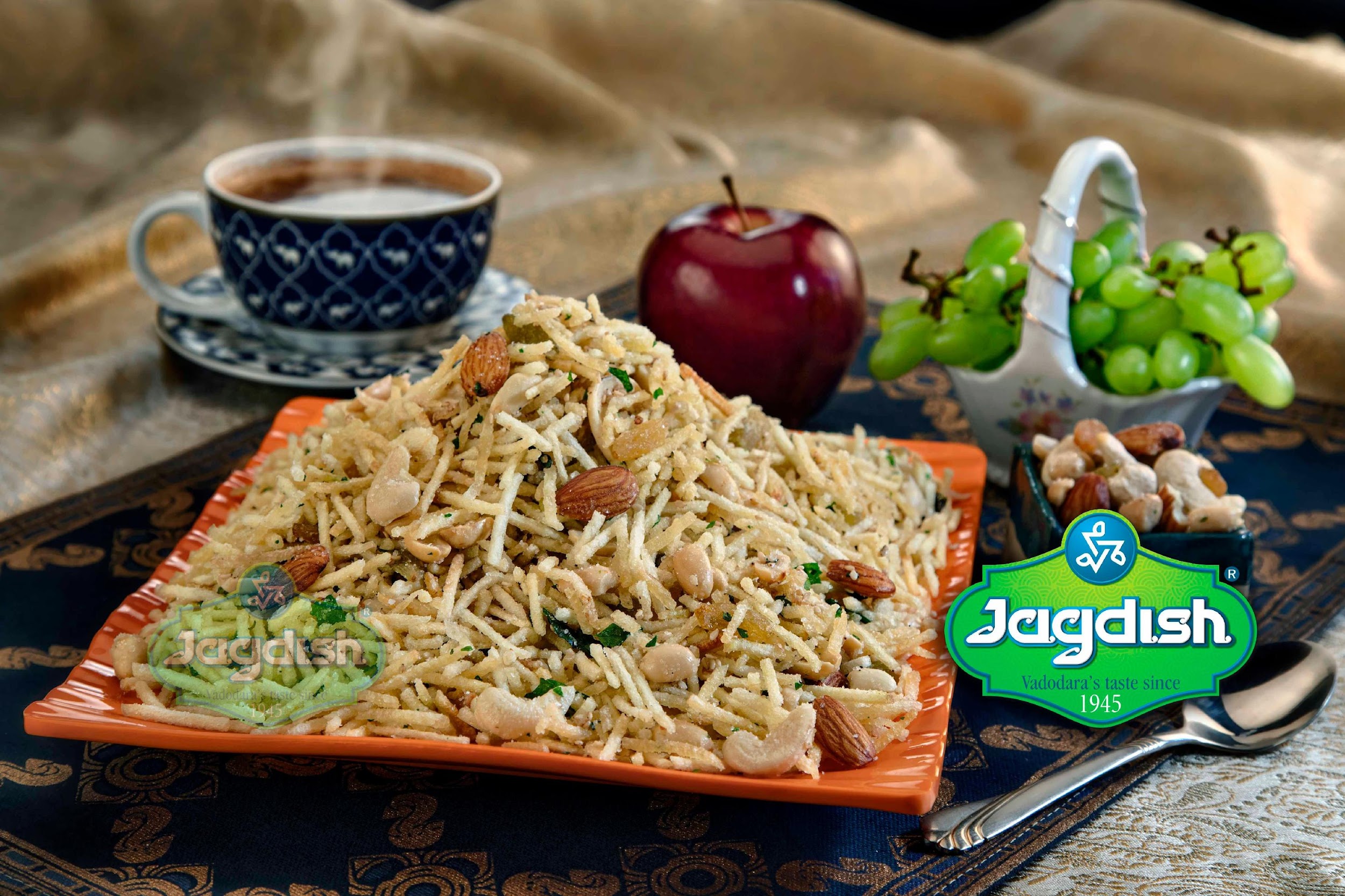 Jagdish-Dryfruit Farali Chevdo Jagdish Dryfruit Farali Chevdo 200G - Image 1